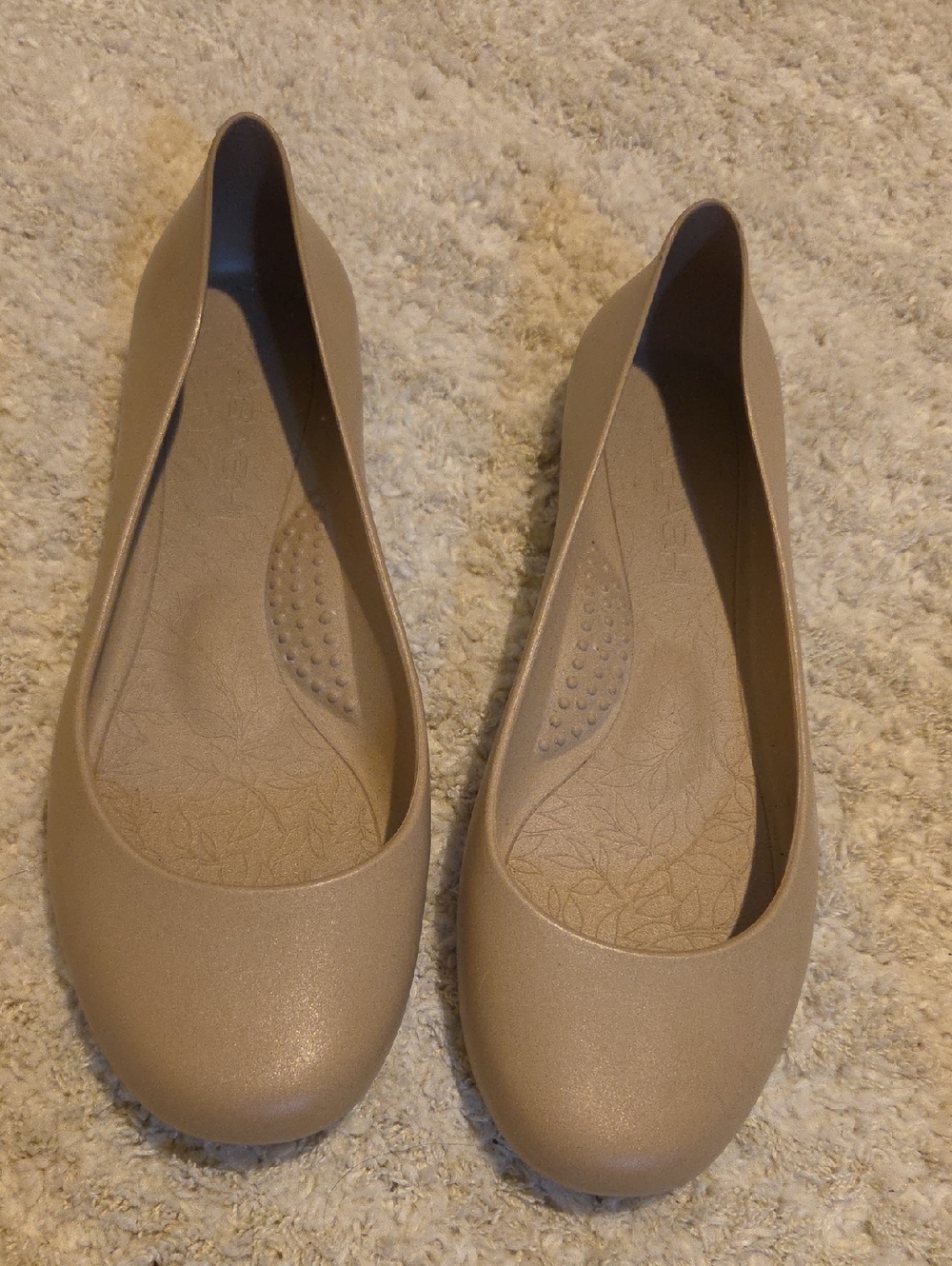 Ladies Slip-On Ballet Flats in Taupe